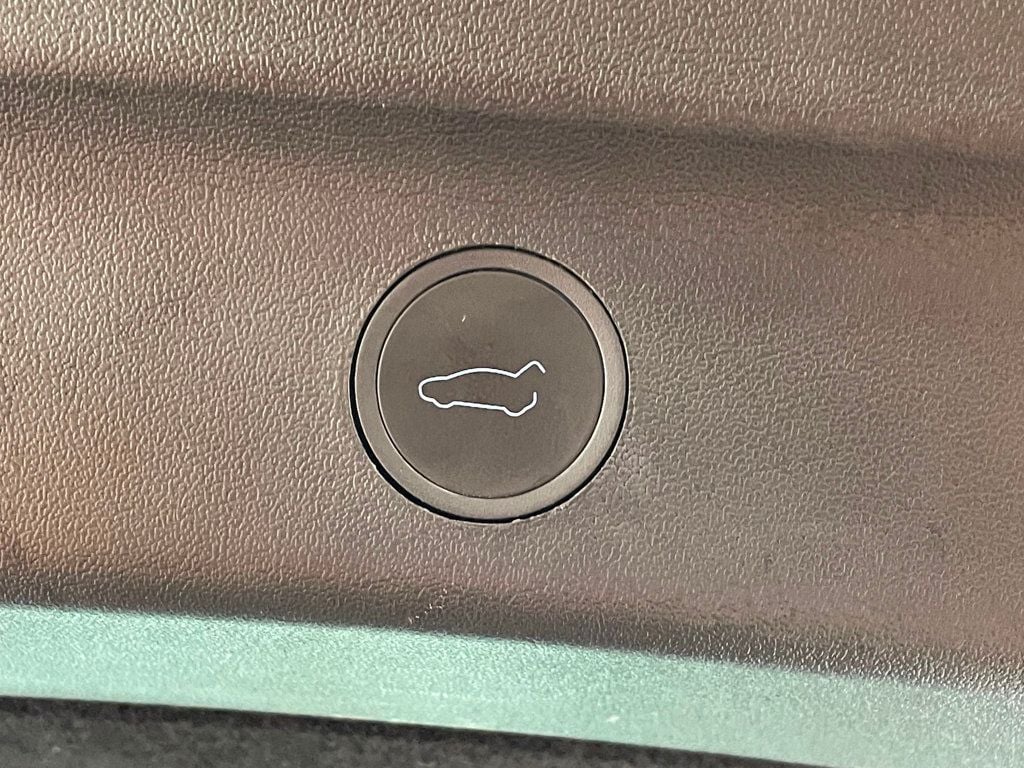 2023 Tesla Model Y Long Range AWD - 23043327 - 18