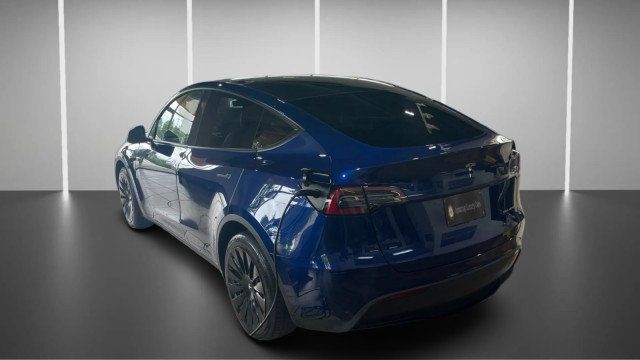 2023 Tesla Model Y Long Range AWD - 23014681 - 9