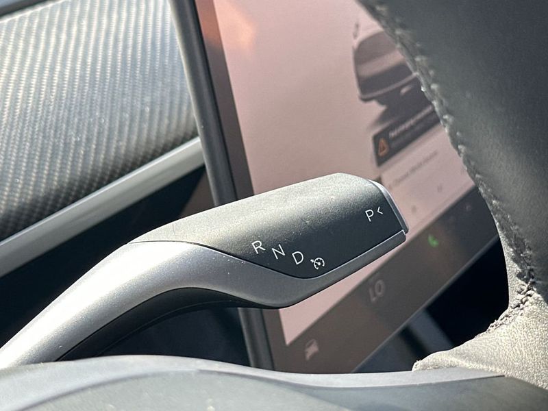 2023 Tesla Model Y Long Range AWD - 22970150 - 17