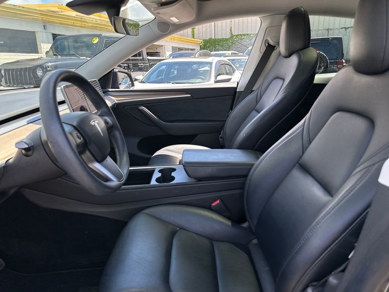 2023 Tesla Model Y Long Range AWD - 23004494 - 12