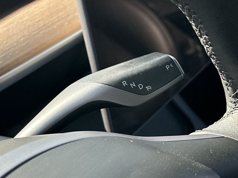 2023 Tesla Model Y Long Range AWD - 23051839 - 18