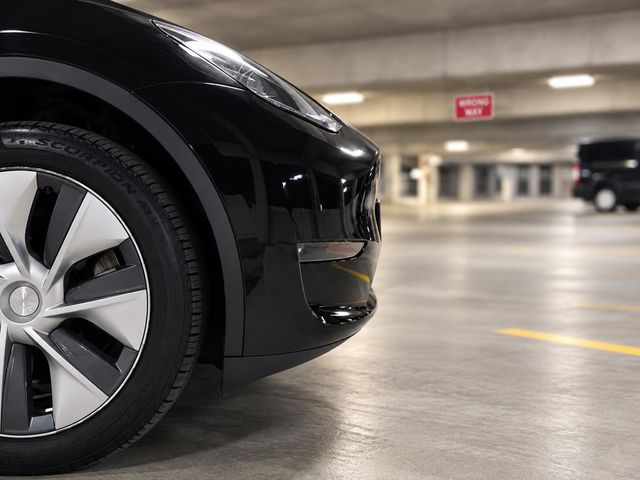 2023 Tesla Model Y Long Range AWD - 23084122 - 16