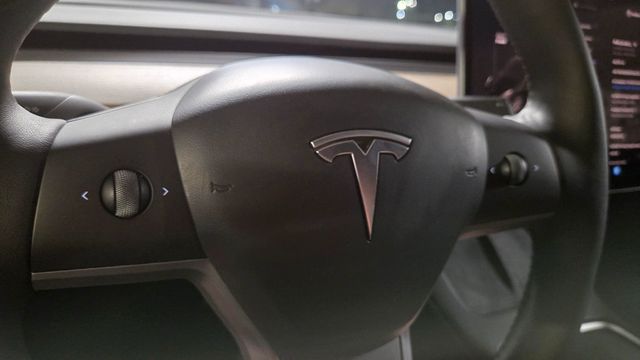 2023 Tesla Model Y Long Range AWD - 23084122 - 50