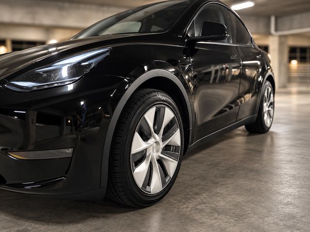 2023 Tesla Model Y Long Range AWD - 23084122 - 7