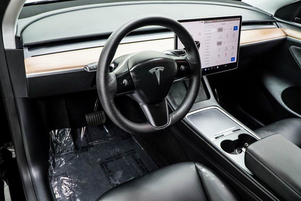2023 Tesla Model Y Long Range photo 14