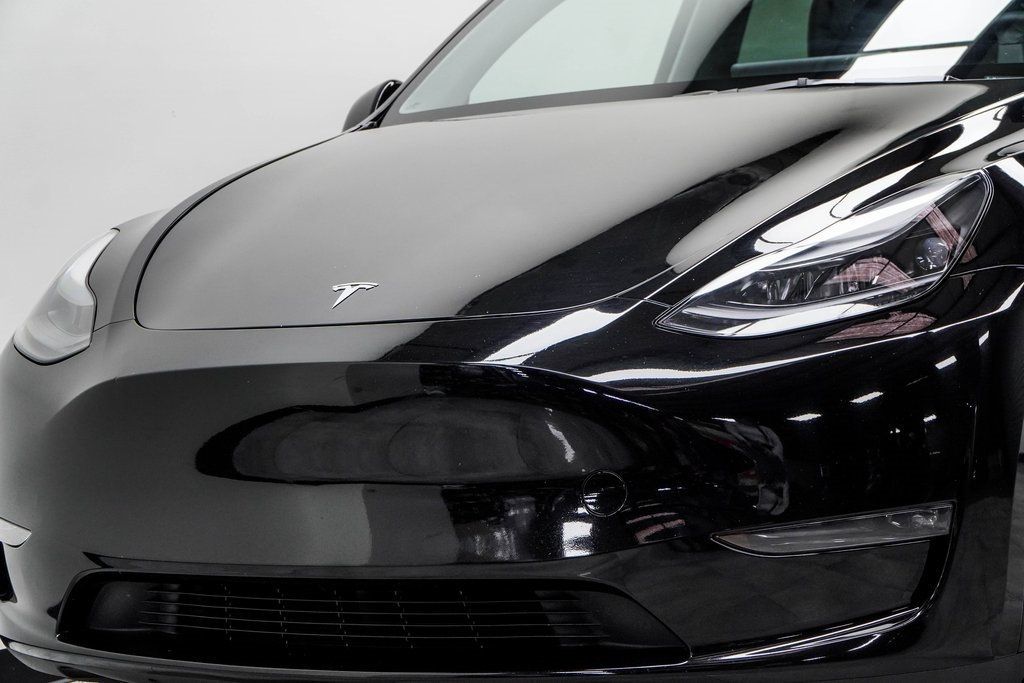 2023 Tesla Model Y Long Range photo 2