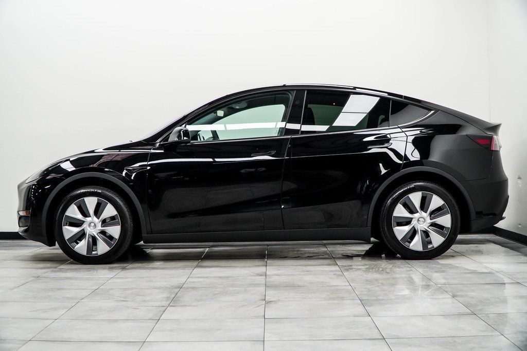 2023 Tesla Model Y Long Range photo 8