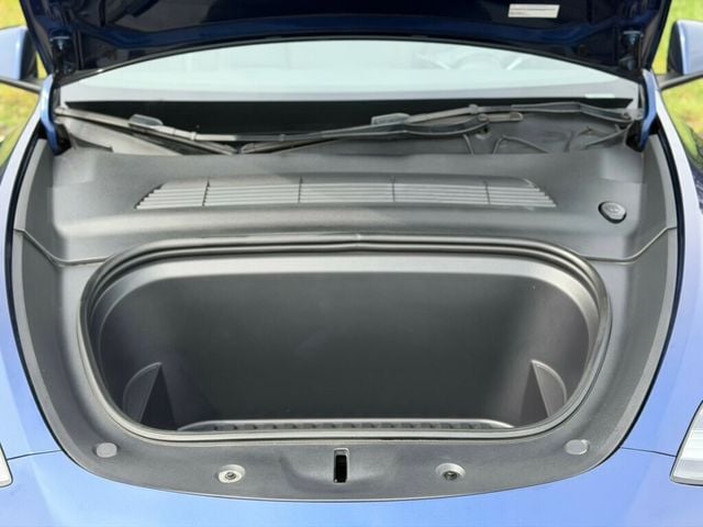 2023 Tesla Model Y Long Range AWD - 23004449 - 10
