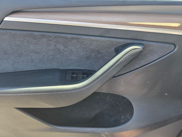 2023 Tesla Model Y Long Range AWD - 23026688 - 14