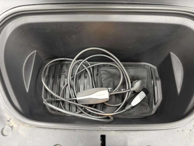 2023 Tesla Model Y Long Range AWD - 22981782 - 9