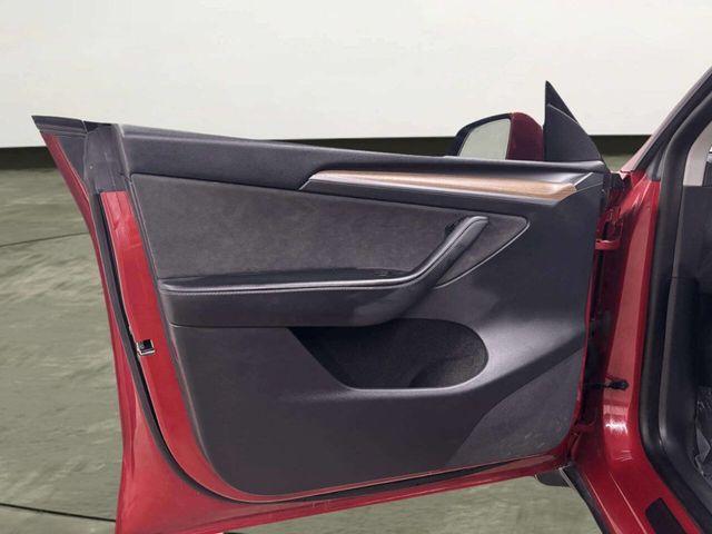 2023 Tesla Model Y Long Range AWD - 22981782 - 10