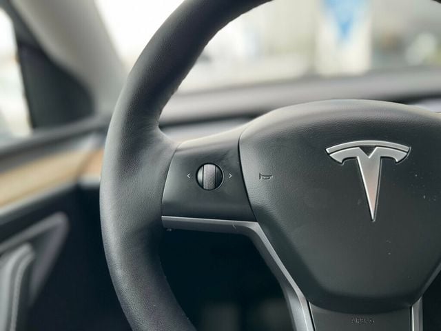 2023 Tesla Model Y Long Range AWD - 22952930 - 15