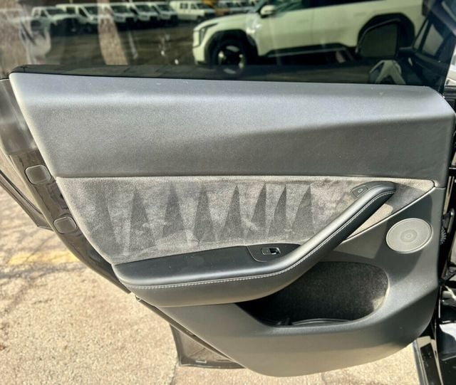 2023 Tesla Model Y Long Range AWD - 22992656 - 13