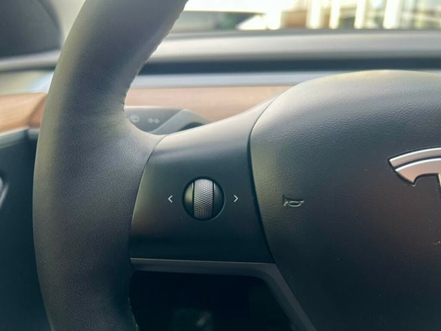 2023 Tesla Model Y Long Range AWD - 22992656 - 17