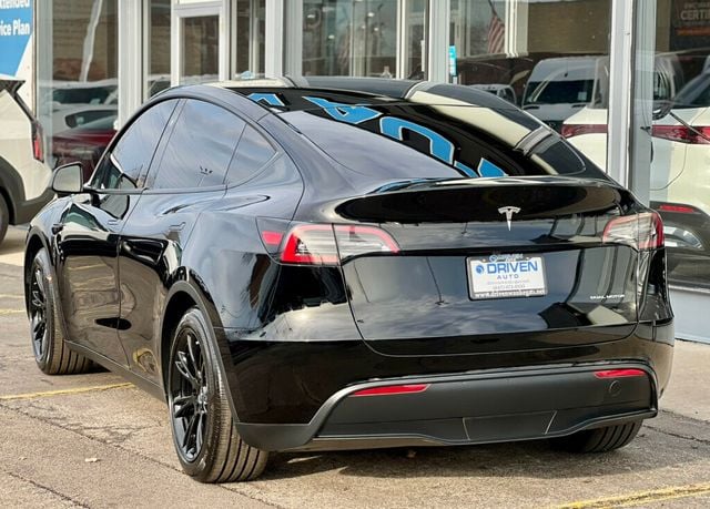 2023 Tesla Model Y Long Range AWD - 22992656 - 2