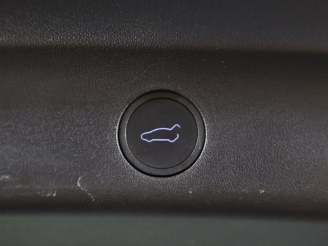 2023 Tesla Model Y Long Range AWD - 22991907 - 21