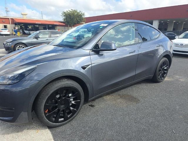2023 Tesla Model Y Long Range AWD - 22994576 - 1