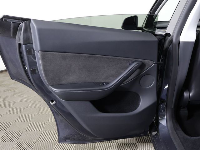 2023 Tesla Model Y Long Range AWD - 23034932 - 26