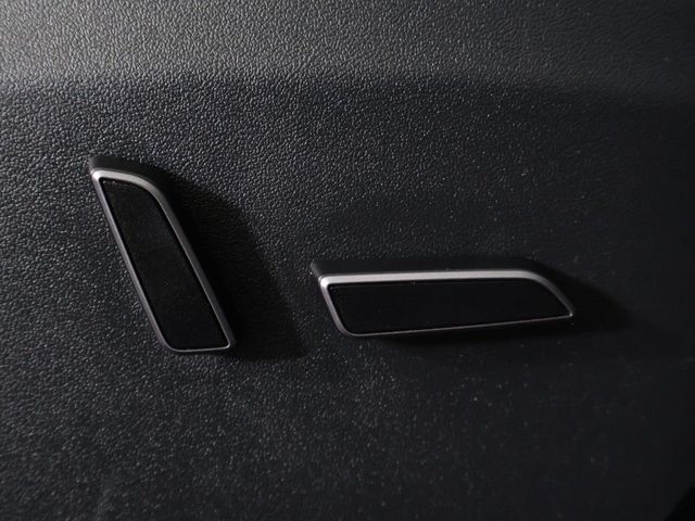 2023 Tesla Model Y Long Range AWD - 23037557 - 34