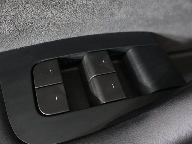 2023 Tesla Model Y Long Range AWD - 23046612 - 39