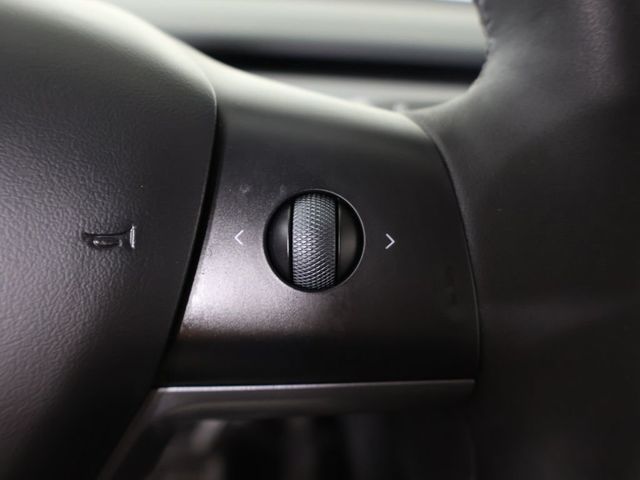 2023 Tesla Model Y Long Range AWD - 23046612 - 42