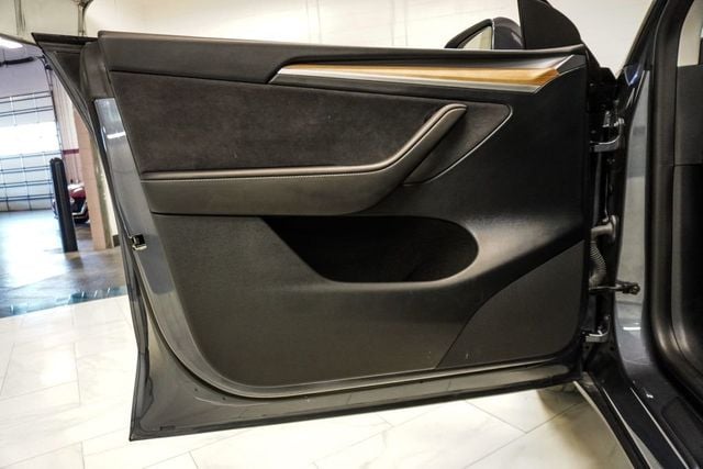 2023 Tesla Model Y Long Range AWD - 23000255 - 16