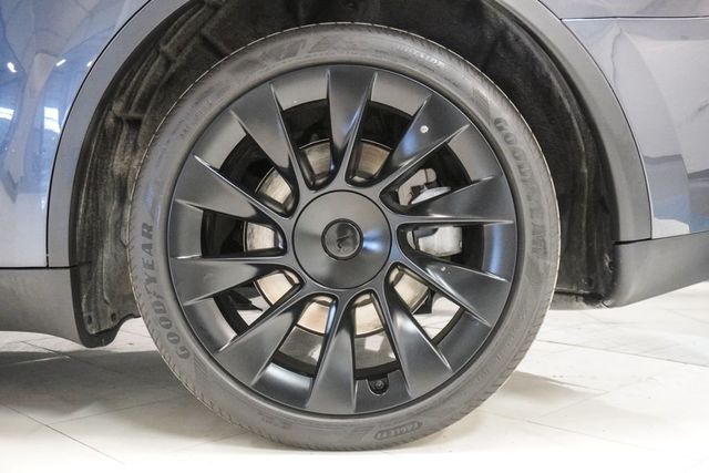 2023 Tesla Model Y Long Range AWD - 23000255 - 28