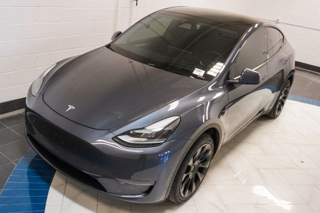 2023 Tesla Model Y Long Range AWD - 23000255 - 33