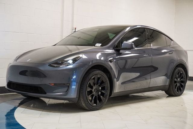 2023 Tesla Model Y Long Range AWD - 23000255 - 3