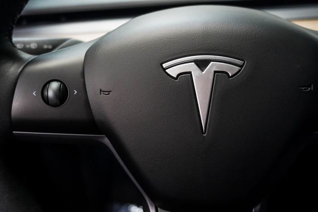 2023 Tesla Model Y Long Range AWD - 23017066 - 13
