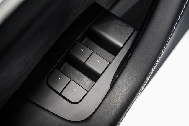 2023 Tesla Model Y Long Range AWD - 23017066 - 19