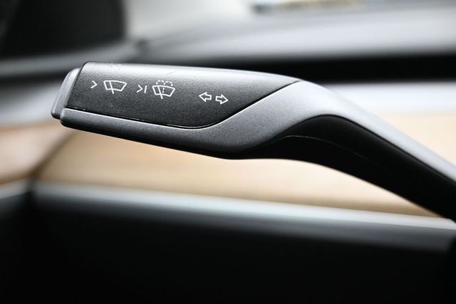 2023 Tesla Model Y Long Range AWD - 23031061 - 16