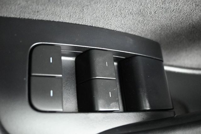 2023 Tesla Model Y Long Range AWD - 23031061 - 18