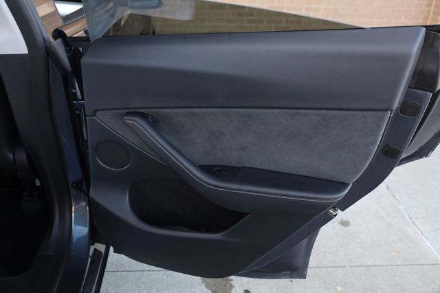 2023 Tesla Model Y Long Range AWD - 22946140 - 19