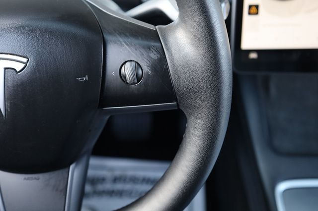 2023 Tesla Model Y Long Range AWD - 22958271 - 28