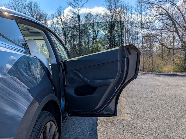 2023 Tesla Model Y Long Range AWD - 23028736 - 9
