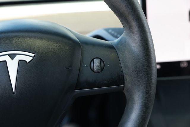 2023 Tesla Model Y Long Range AWD - 23014257 - 31
