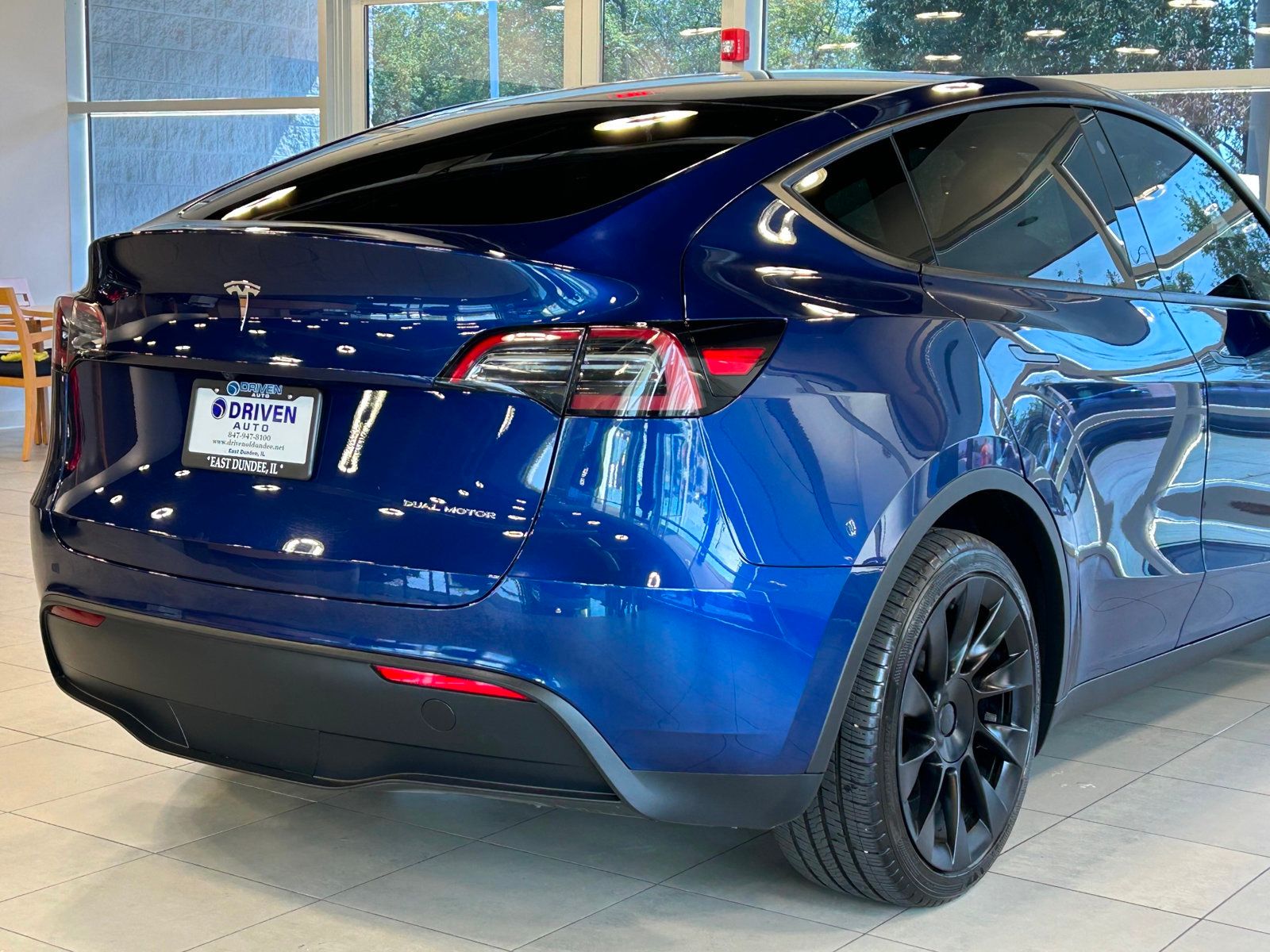 2023 Tesla Model Y Long Range photo 11