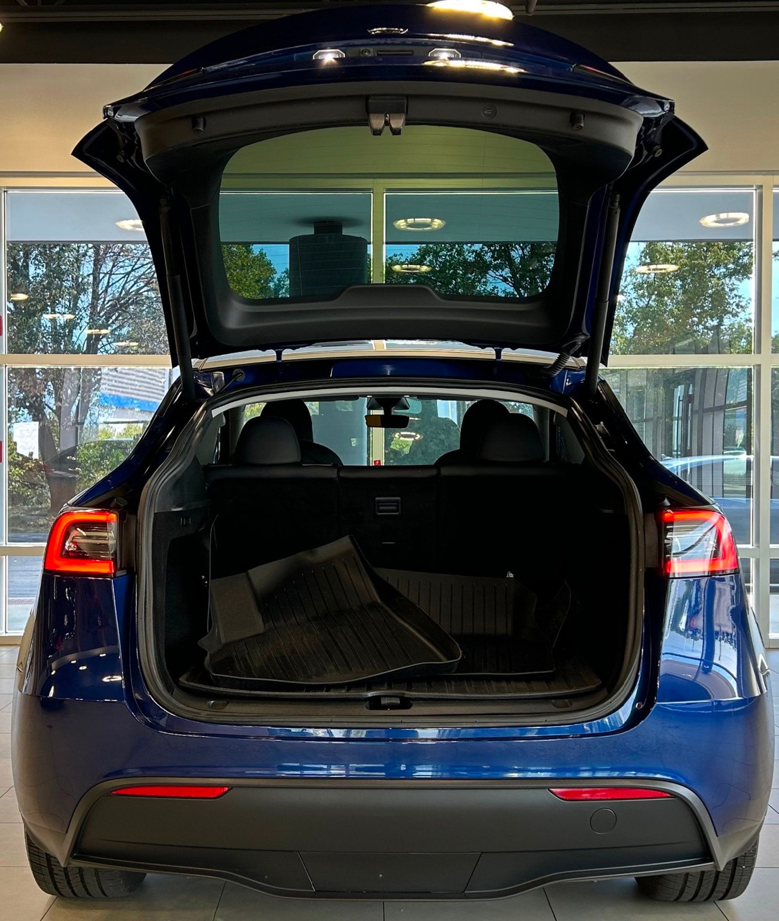 2023 Tesla Model Y Long Range photo 34