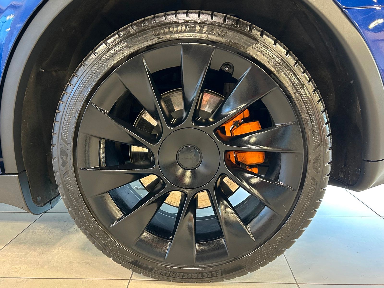 2023 Tesla Model Y Long Range photo 36