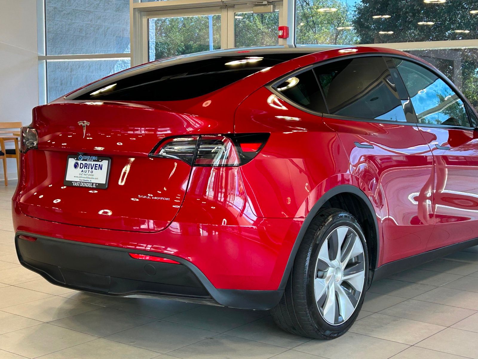 2023 Tesla Model Y Long Range photo 11