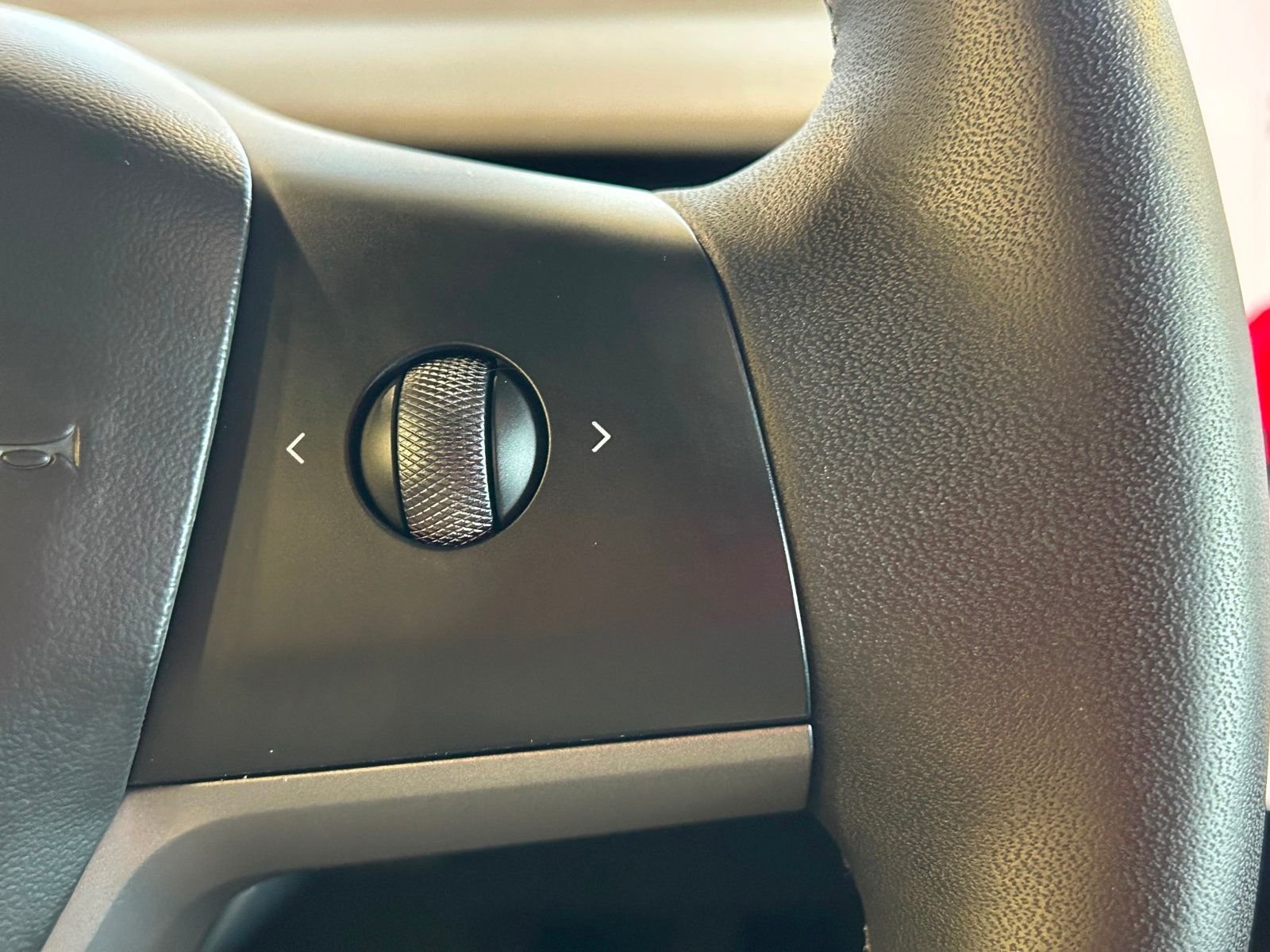 2023 Tesla Model Y Long Range photo 27