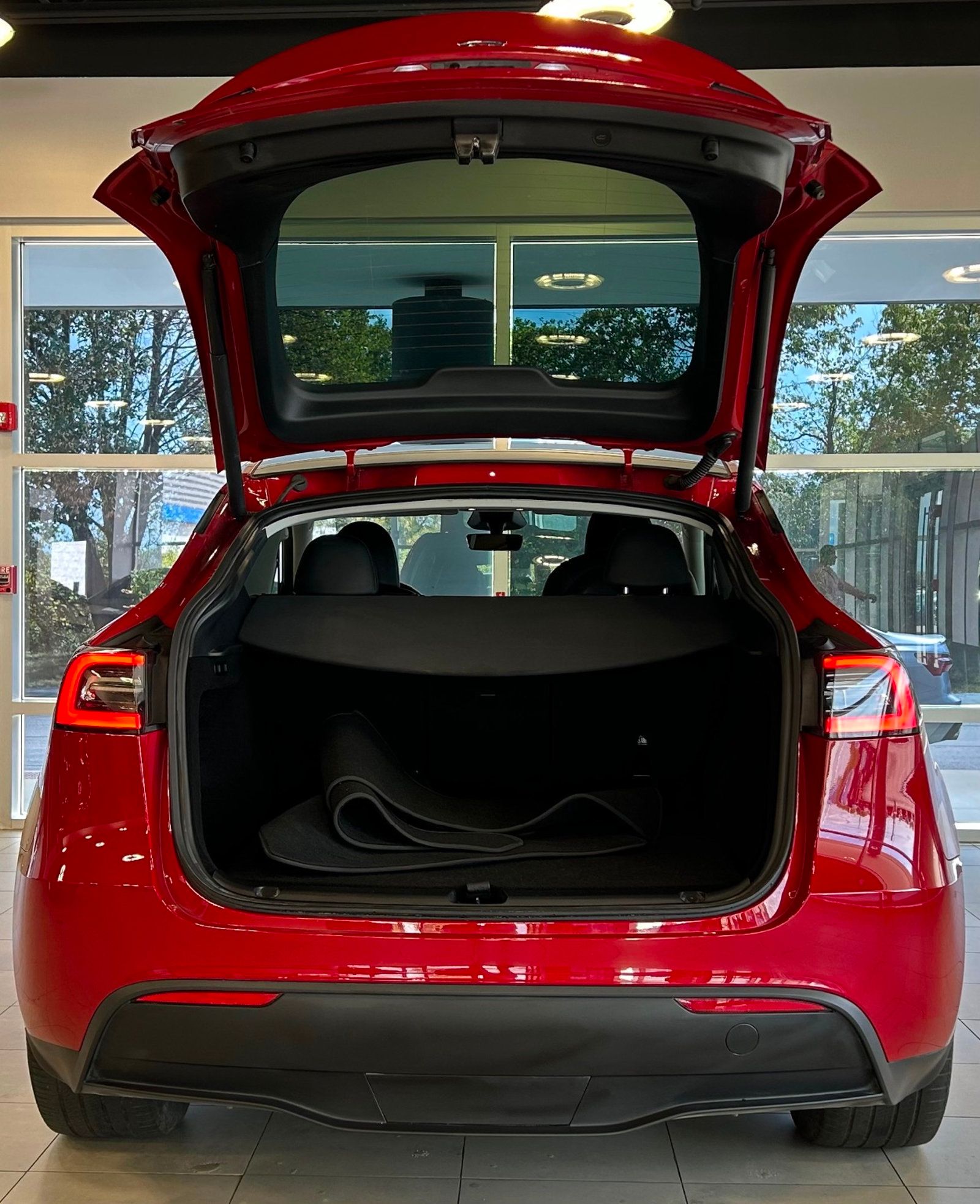 2023 Tesla Model Y Long Range photo 35