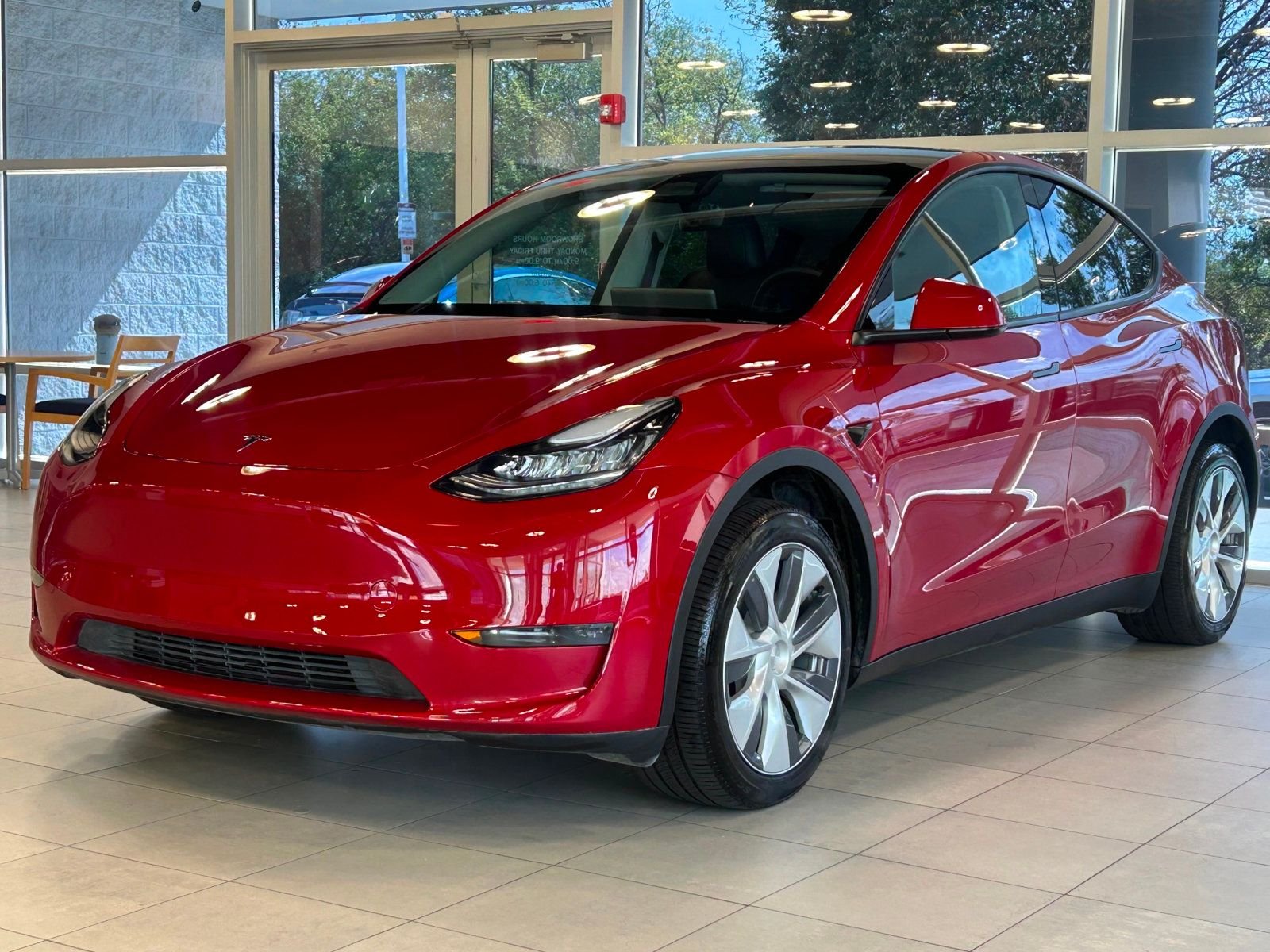 2023 Tesla Model Y Long Range photo 4