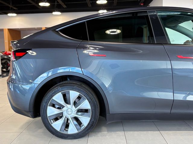 2023 Tesla Model Y Long Range AWD - 22938085 - 16