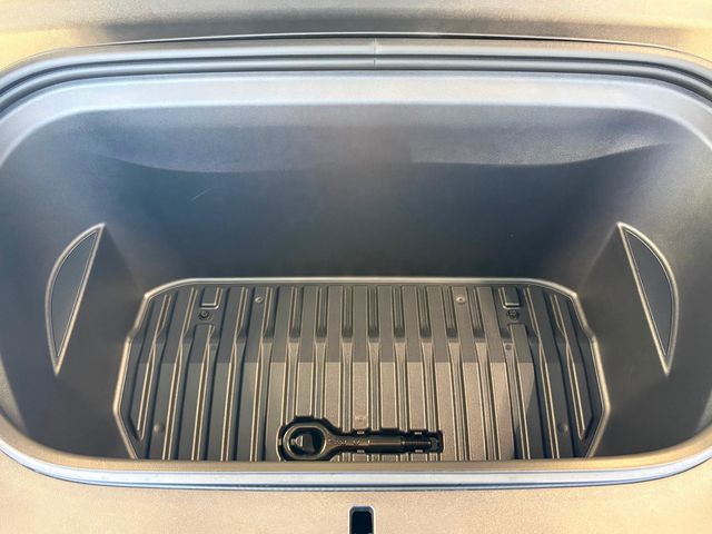 2023 Tesla Model Y Long Range AWD - 22938085 - 38