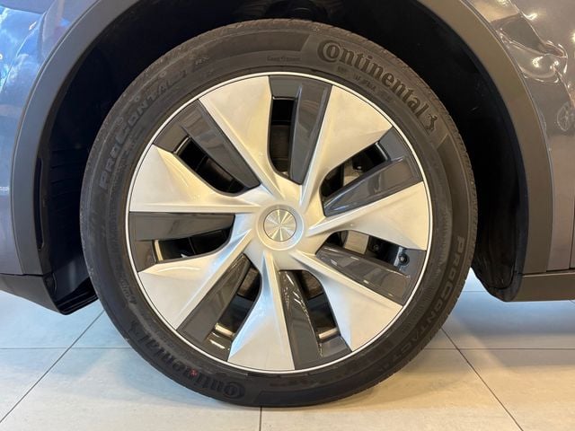 2023 Tesla Model Y Long Range AWD - 22938085 - 40