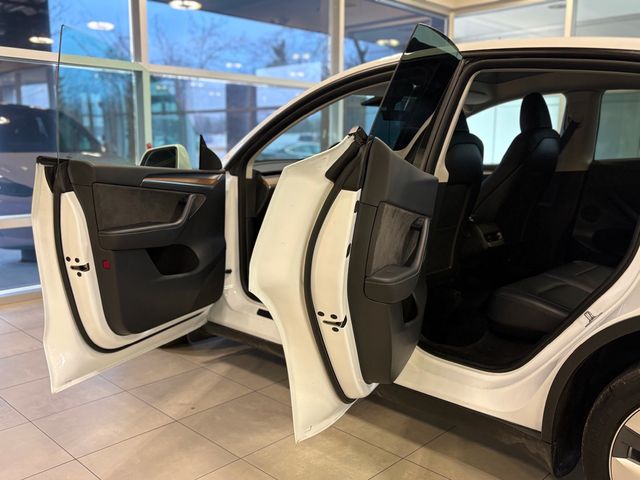 2023 Tesla Model Y Long Range AWD - 22951201 - 17