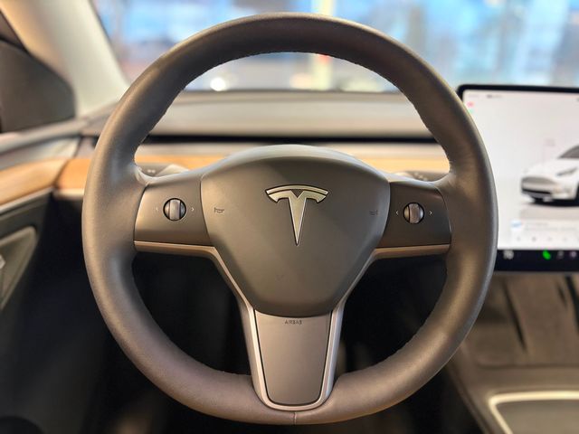 2023 Tesla Model Y Long Range AWD - 22951201 - 23