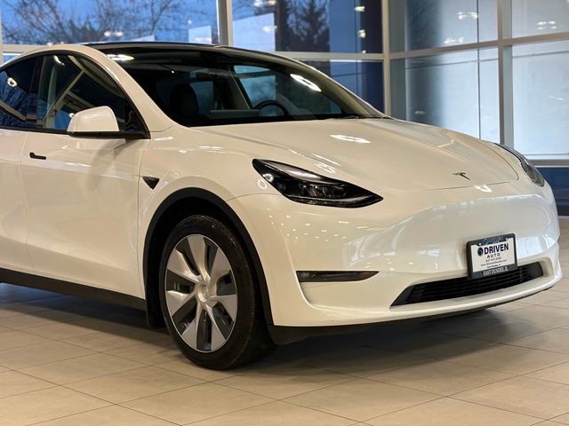 2023 Tesla Model Y Long Range AWD - 22951201 - 4